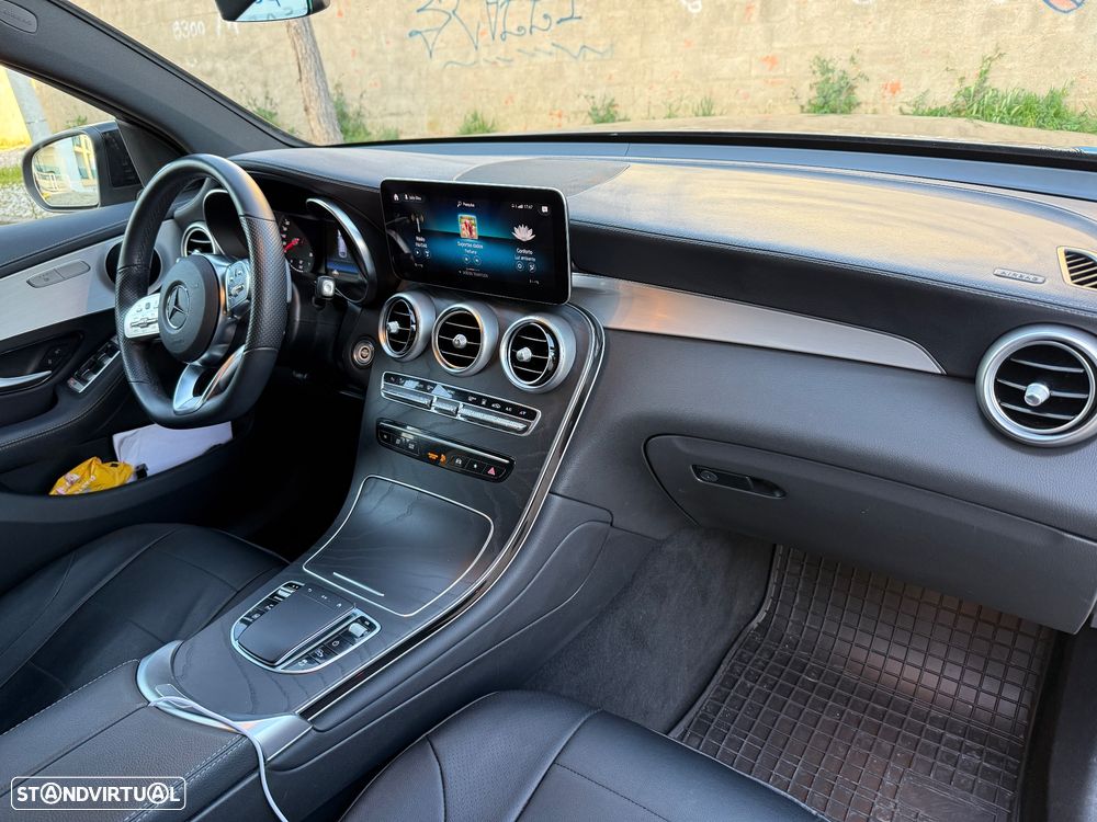Mercedes-Benz GLC 300 e Coupe 4Matic - 14