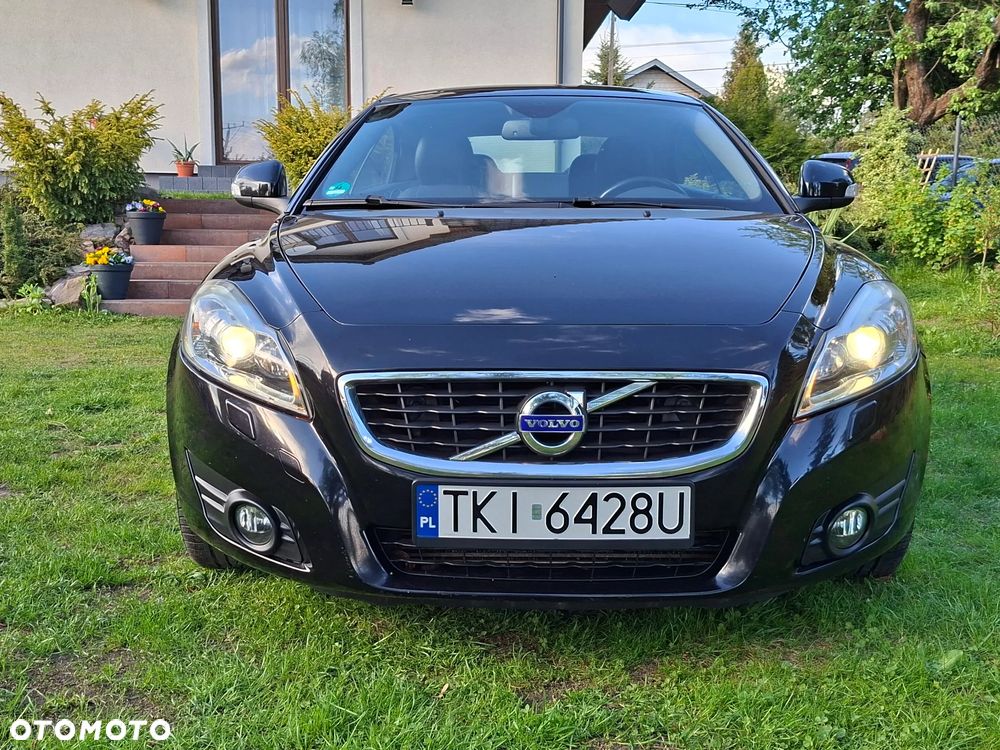 Volvo C70 D3 Momentum - 11