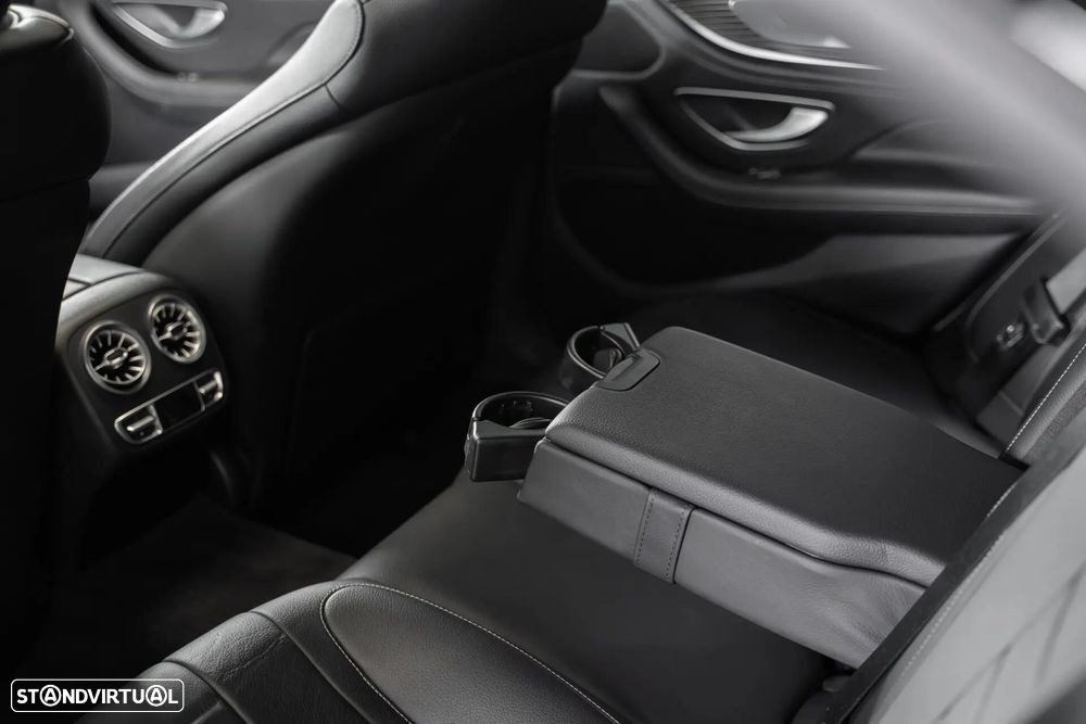 Mercedes-Benz CLS 400 - 50