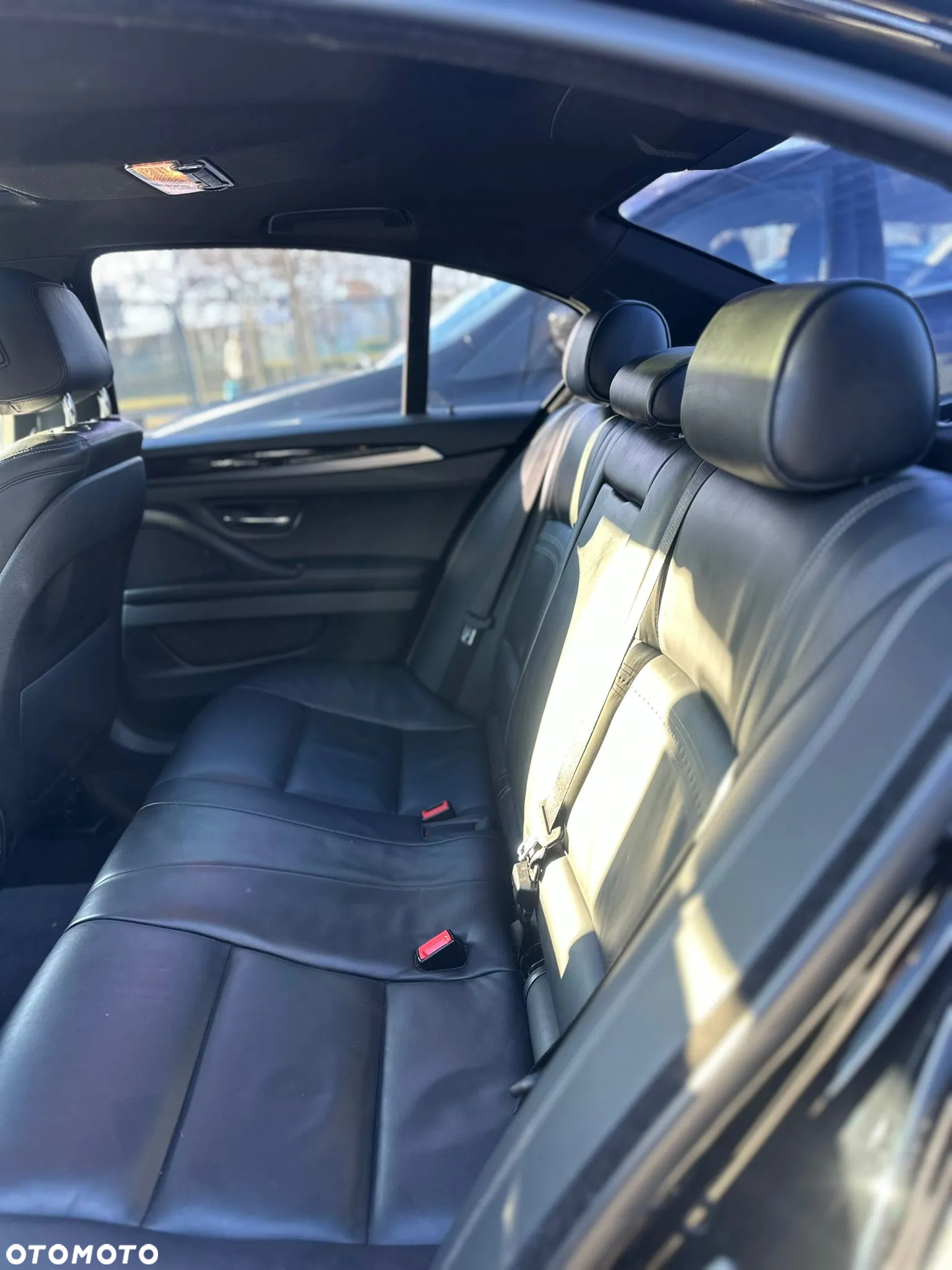 BMW Seria 5 535i xDrive Luxury Line - 17