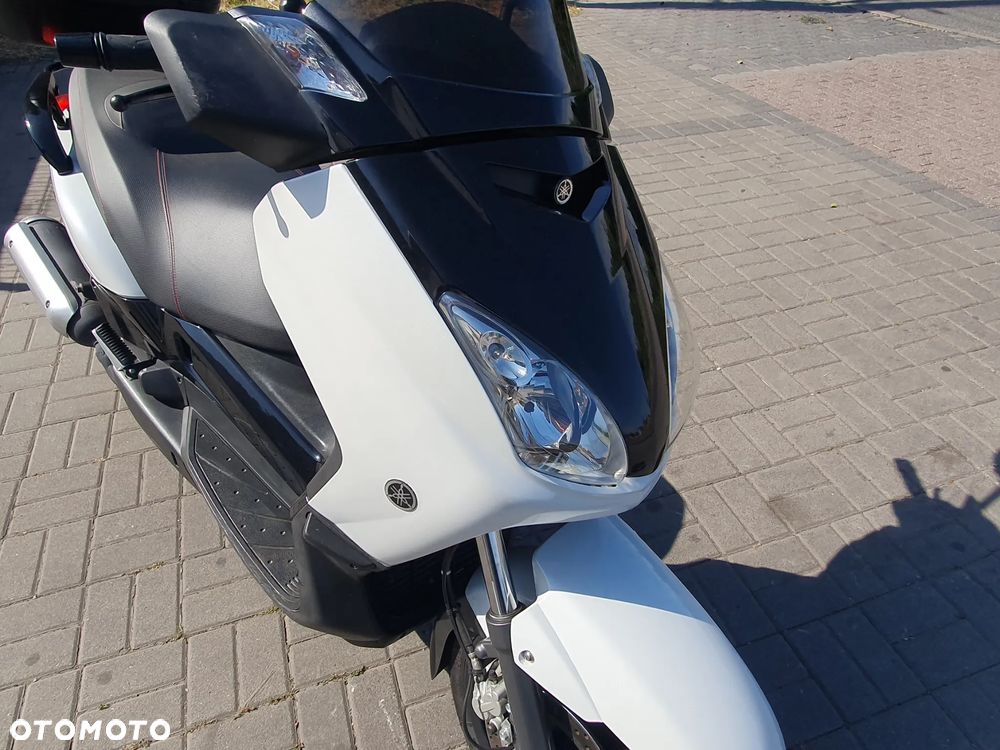 Yamaha X-max - 22