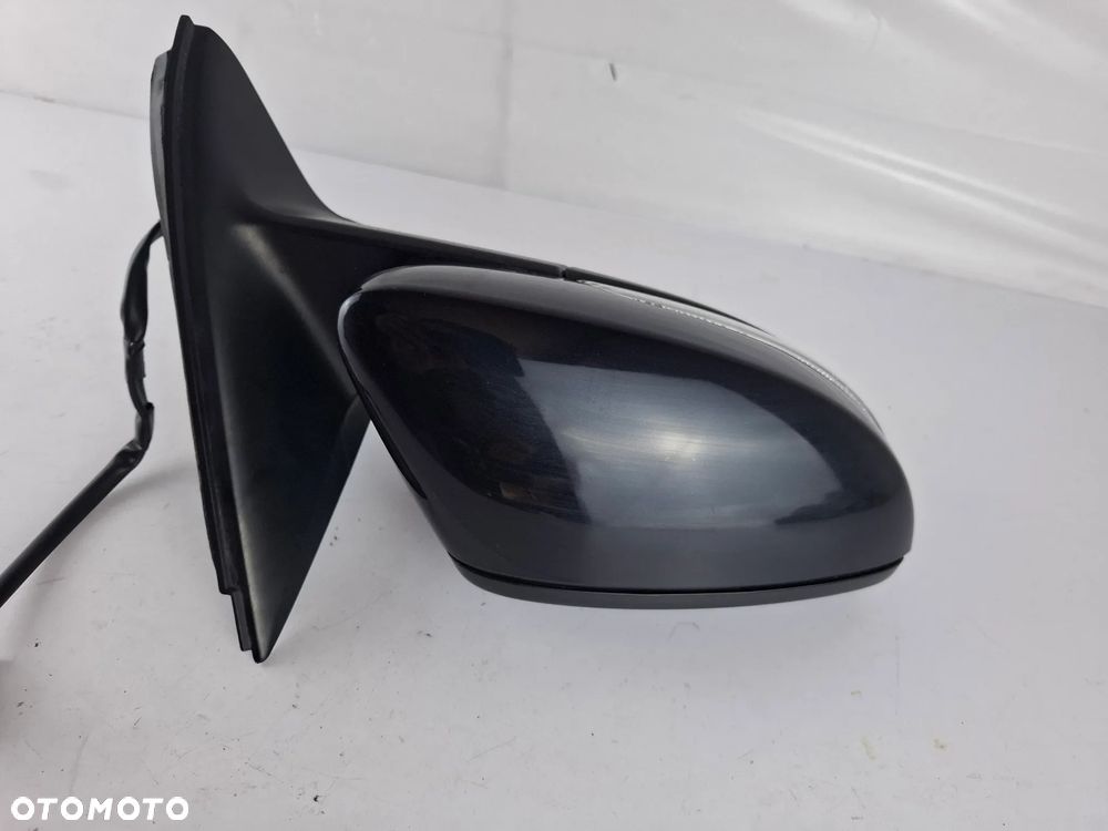 Lusterko Zewnętrzne Prawe Prawa LC9X VW Jetta 5C6 5C7 Europa 6-Pin - 6