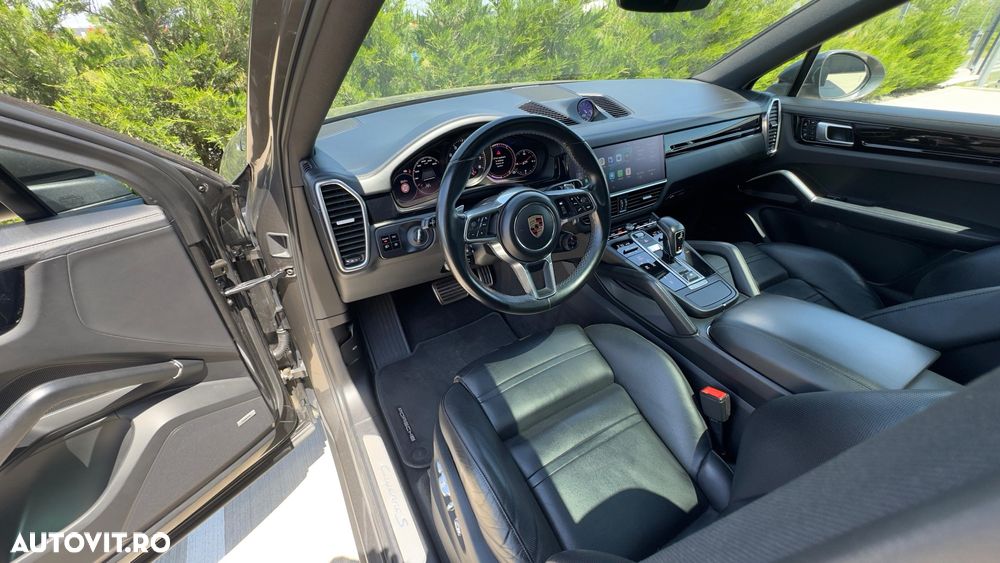 Porsche Cayenne Coupe - 19