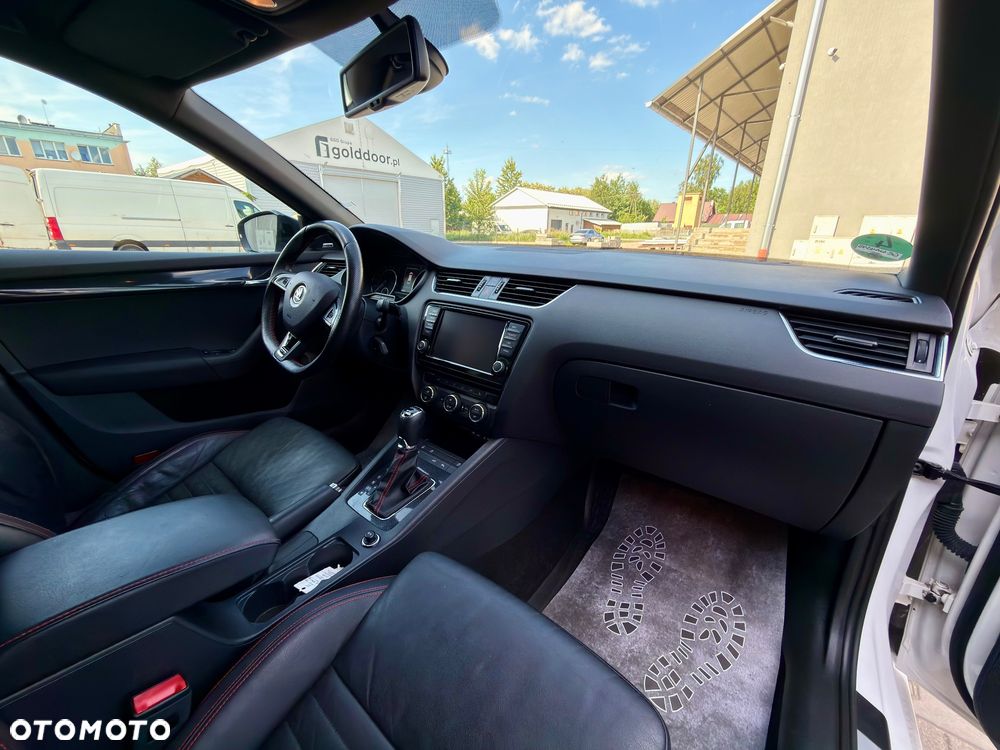 Skoda Octavia 2.0 TDI DSG RS - 7