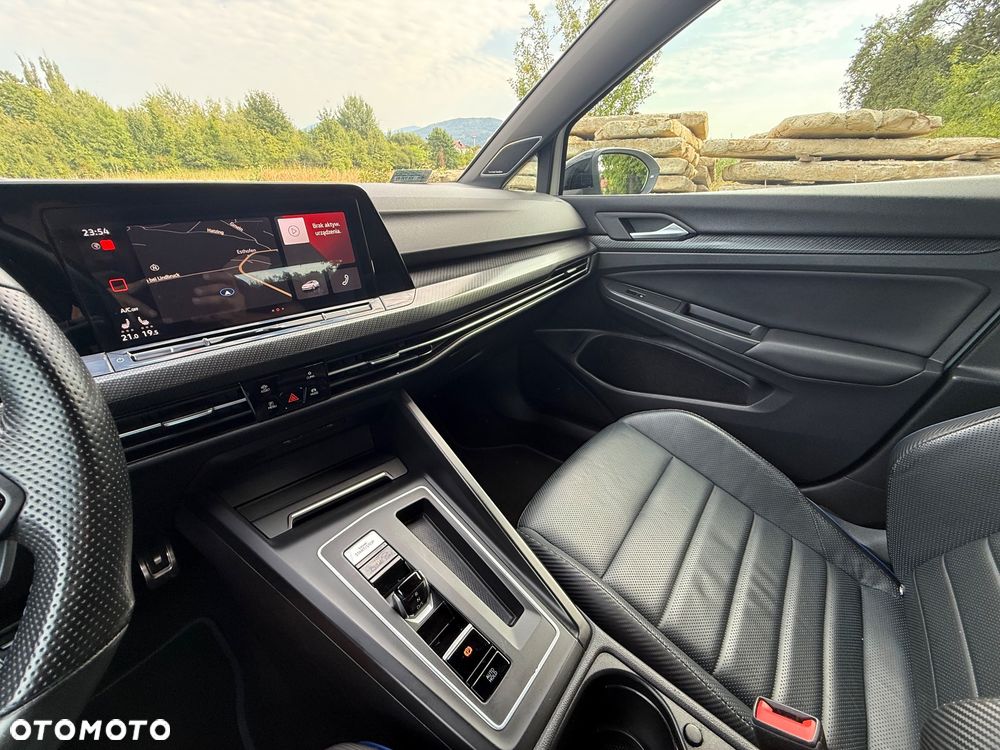 Volkswagen Golf - 9