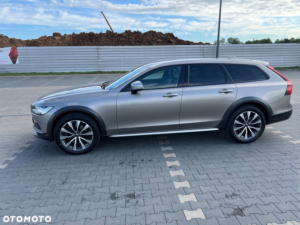 Volvo V90 Cross Country D5 SCR AWD Momentum Pro - 15