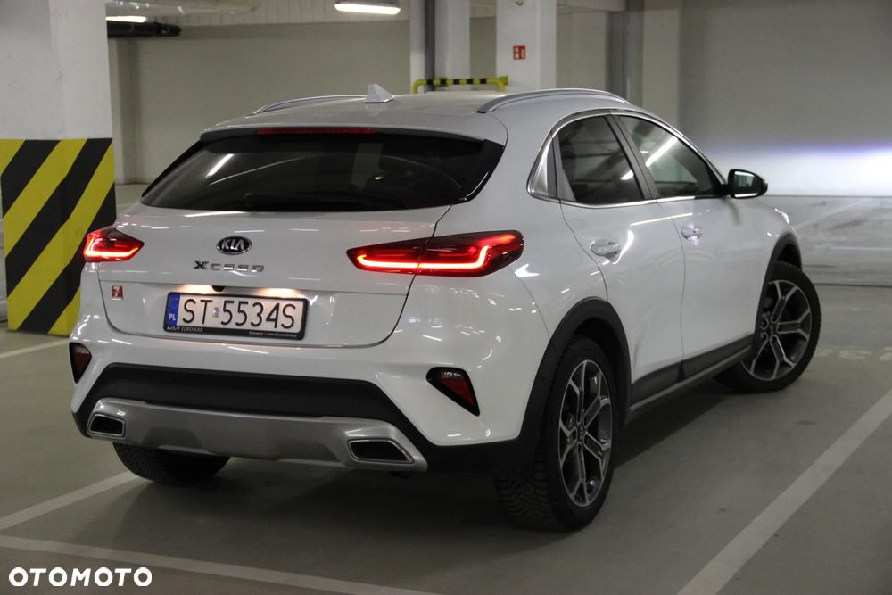 Kia XCeed 1.6 CRDi SCR L Business Line DCT - 3