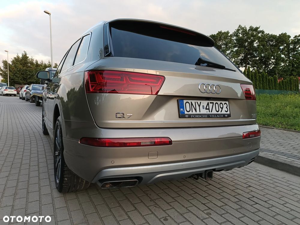 Audi Q7 - 8