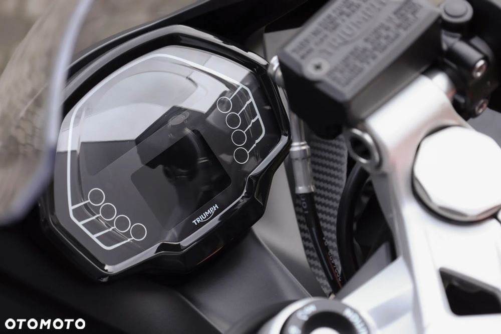 Triumph Daytona - 22