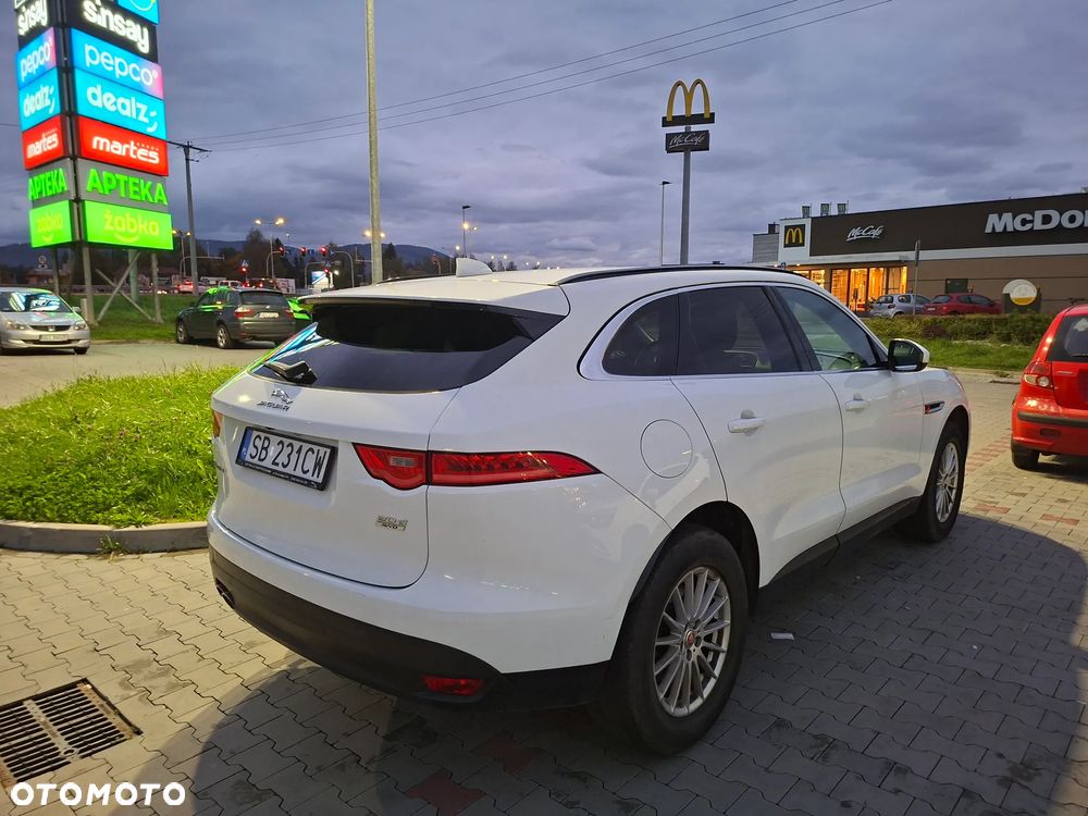 Jaguar F-Pace 2.0 i4D AWD Prestige - 9