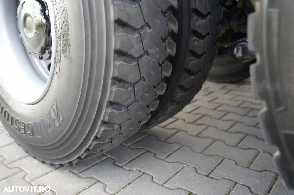 MAN TGS 35.500 / 8x4 / BASCULĂ SPATE MEILLER / IZOLATĂ / PENTRU ASFALT / HYDROCLASP / NAVI / 2021 - 24