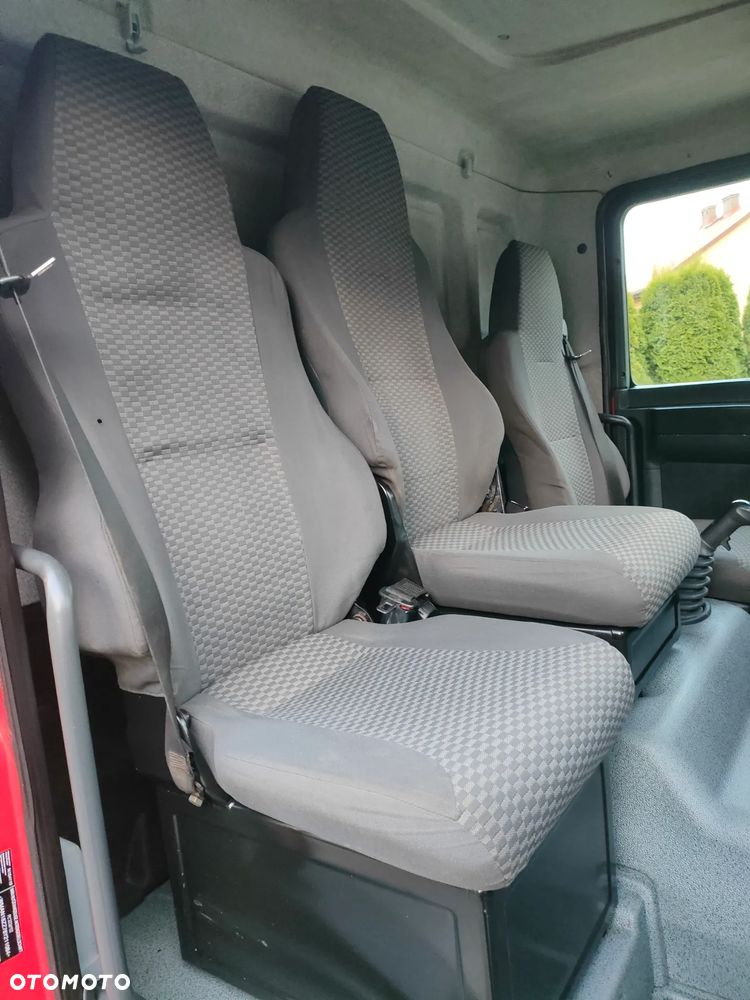 MAN TGM 18.240/ 15.240 TGL 12.240/12.250 AXOR ATEGO Mercedes LE - 23