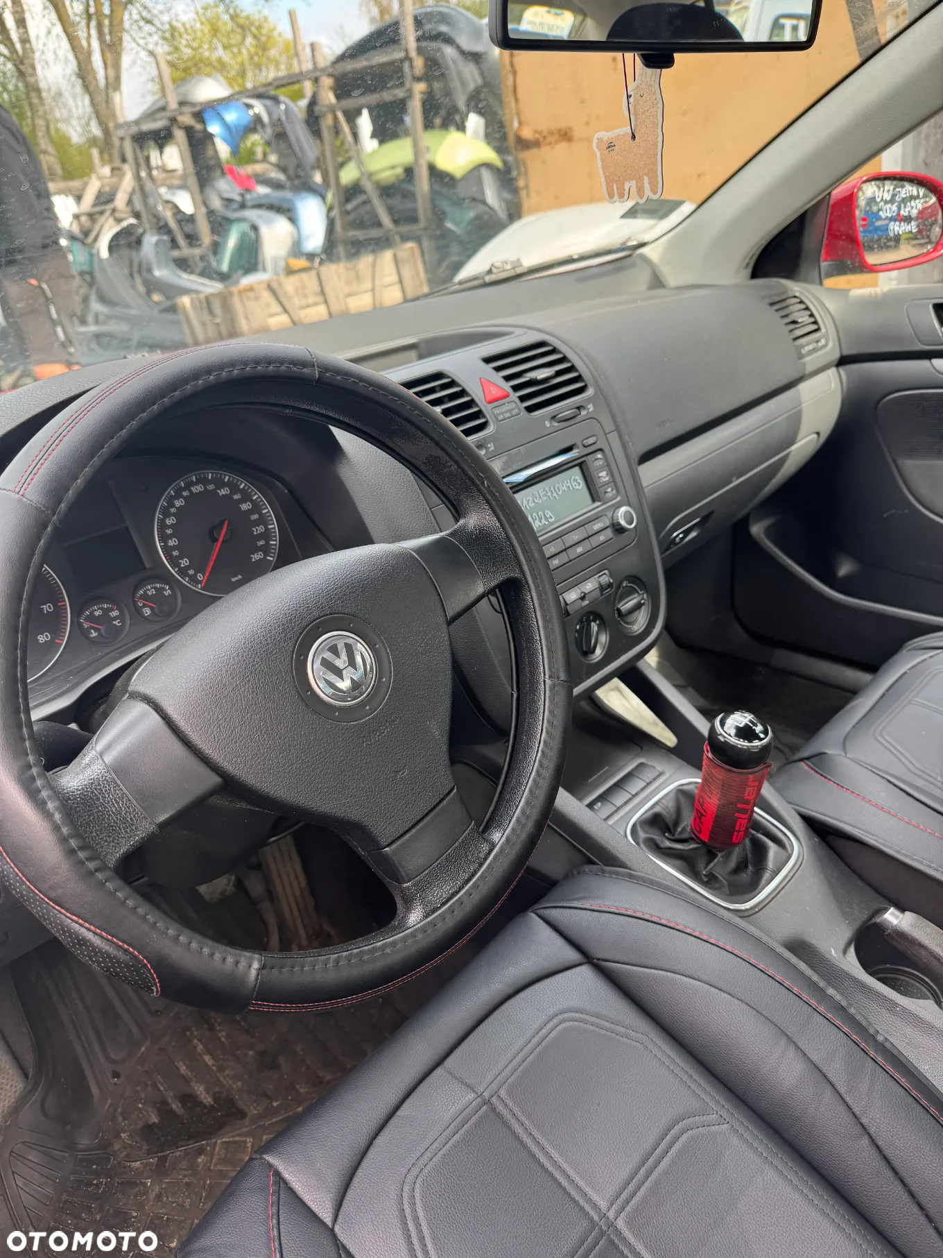 VW JETTA V 1.6 MPI 102KM 75kW BSE CZERWONY SEDAN NA CZĘŚCI - 7