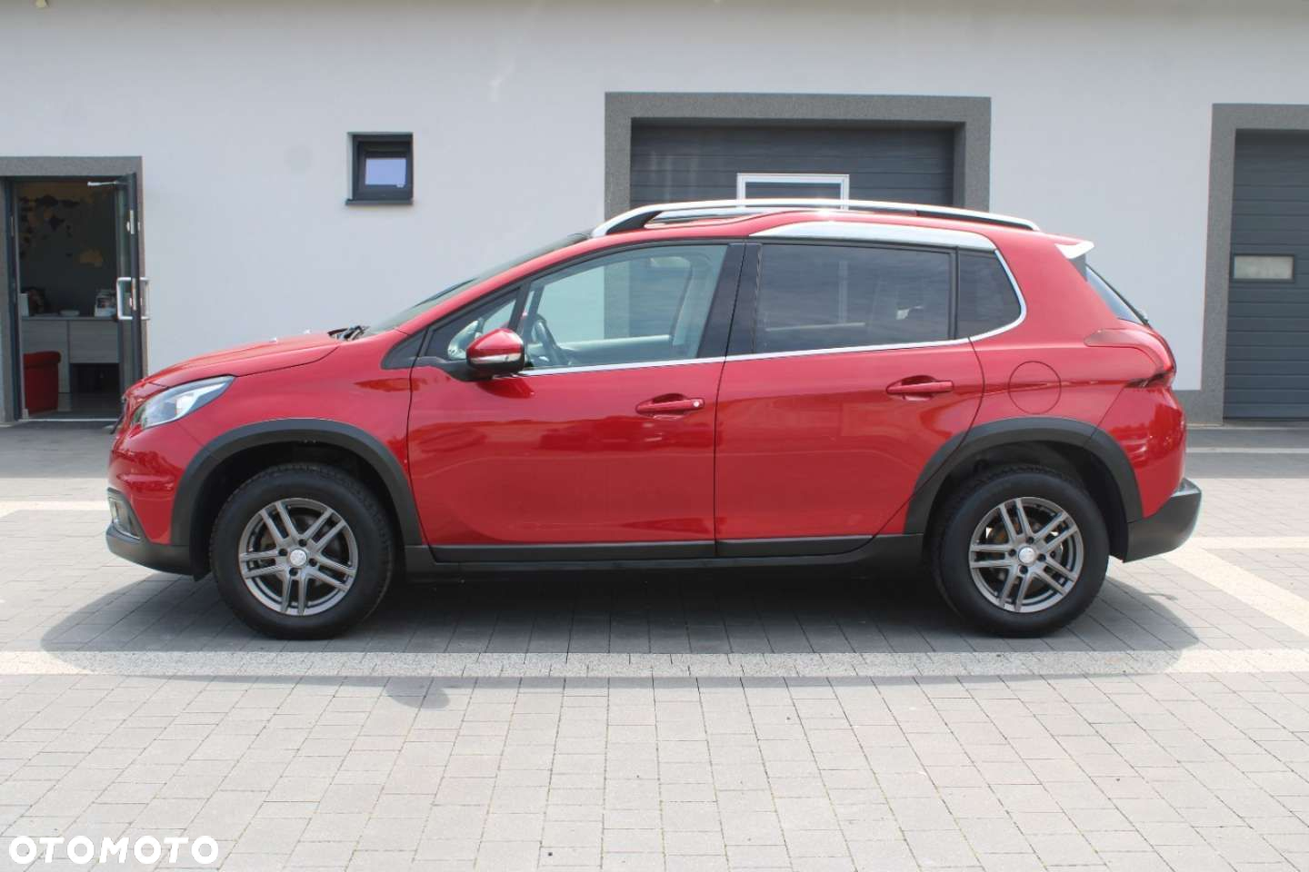 Peugeot 2008 - 4