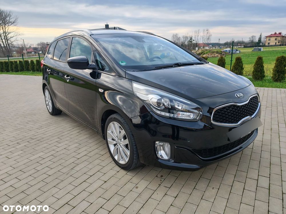 Kia Carens 1.7 CRDi 141 Dream-Team Edition - 12