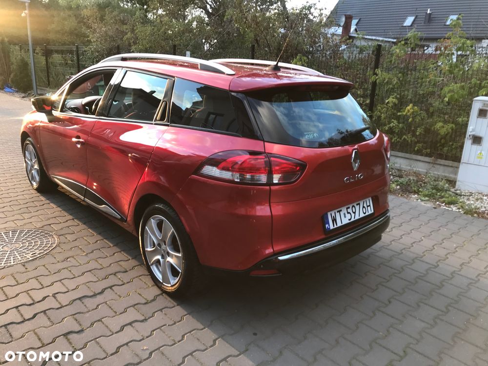 Renault Clio - 9