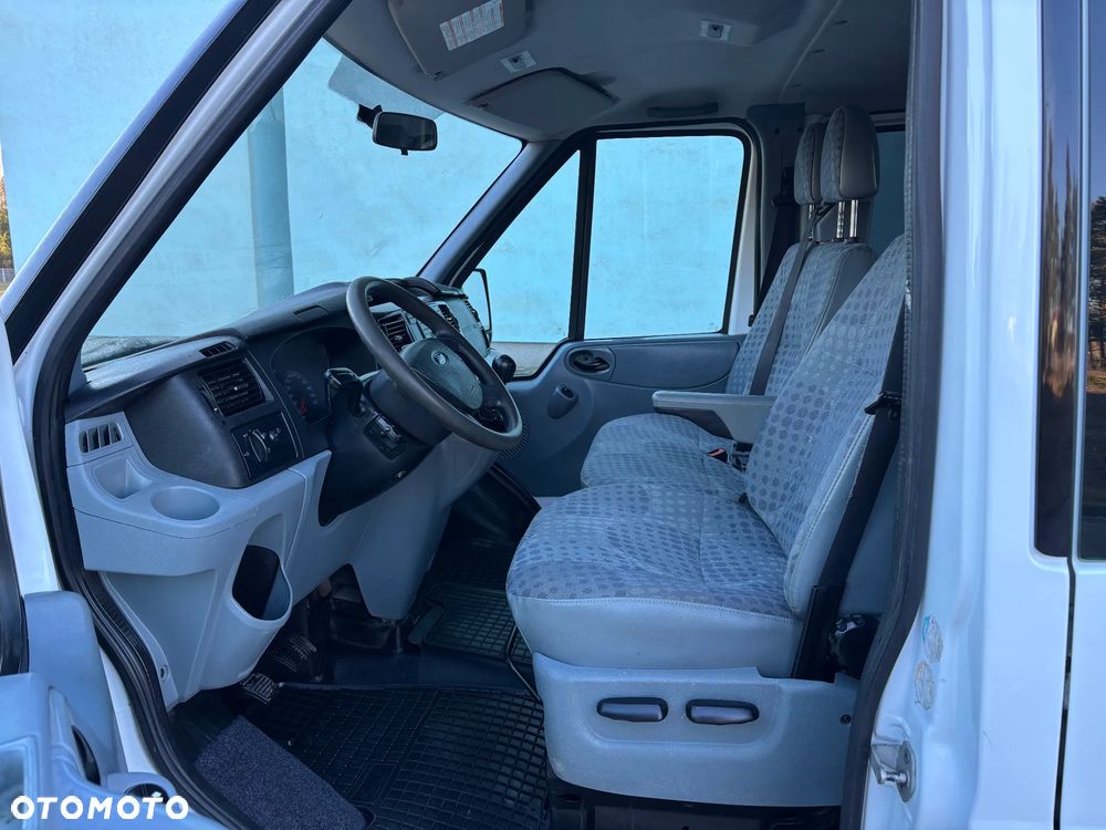Ford Transit - 15