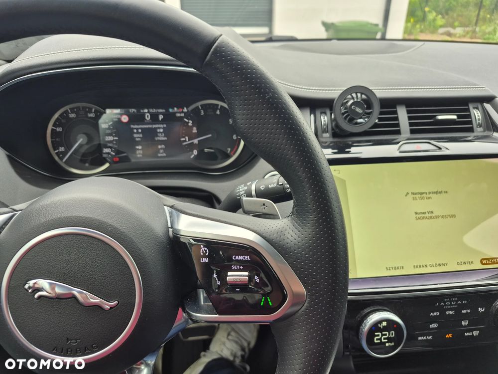 Jaguar E-Pace 2.0 P200 mHEV AWD R-Dynamic SE - 6