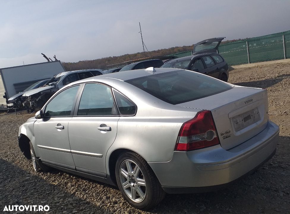 Dezmembram Volvo S40,1.6 hdi,an fabr 2008 - 1