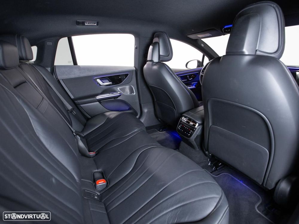 Mercedes-Benz EQE 350 Electric Art - 13