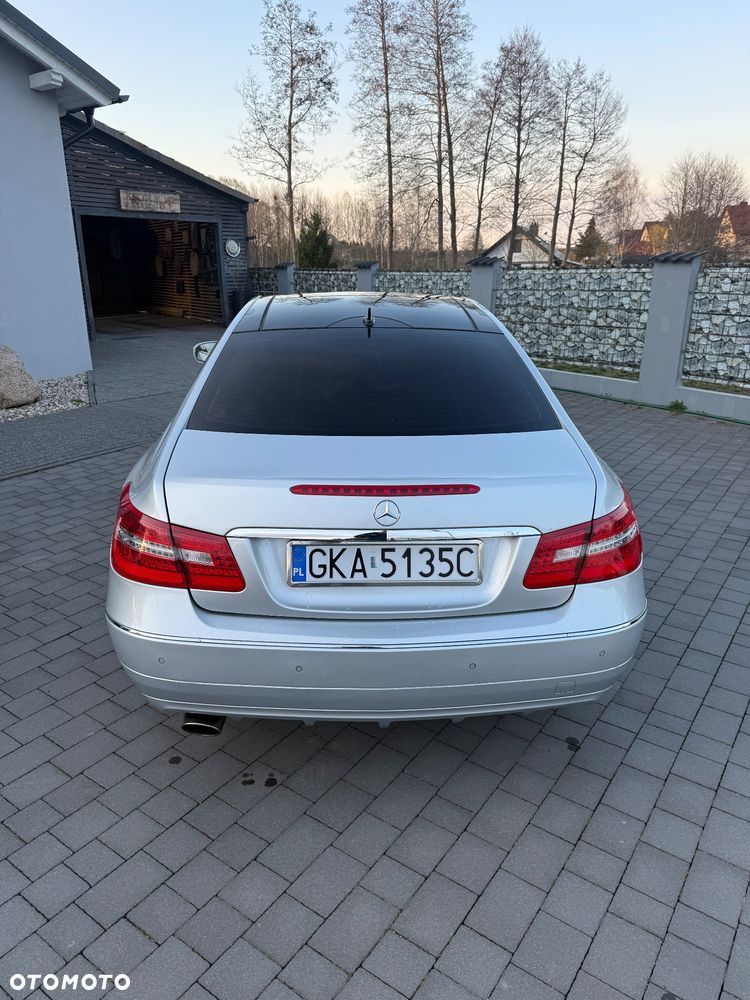 Mercedes-Benz Klasa E 250 CGI BlueEffICIENCY - 6