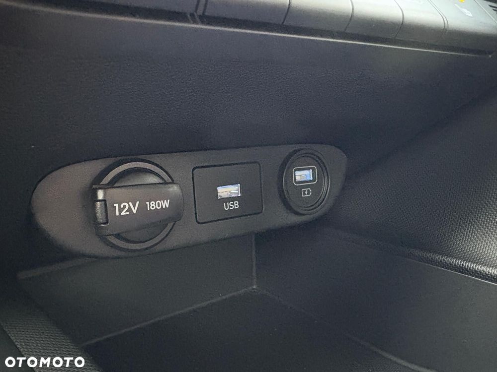 Hyundai Elantra - 19