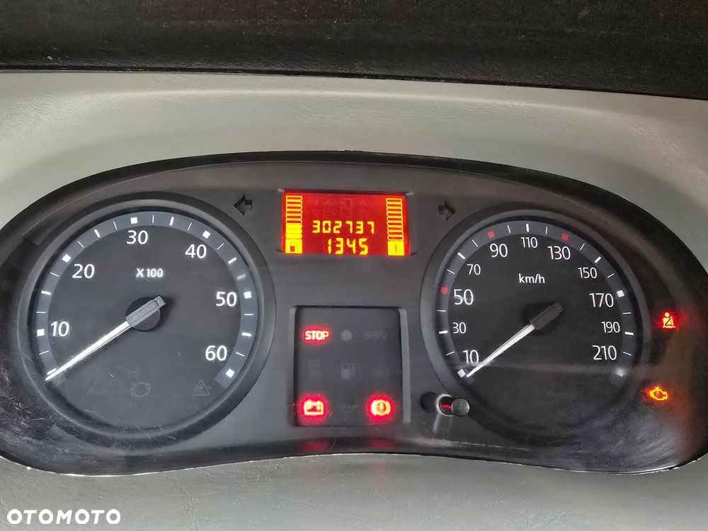 Renault Trafic - 12