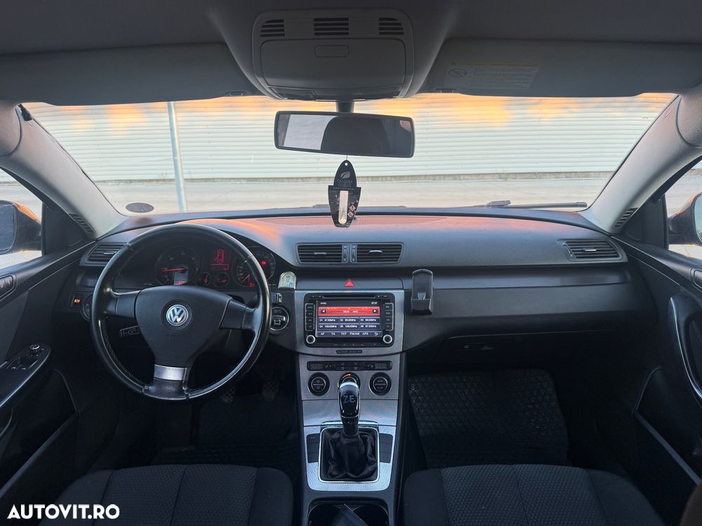 Volkswagen Passat 1.9TDI Highline - 10