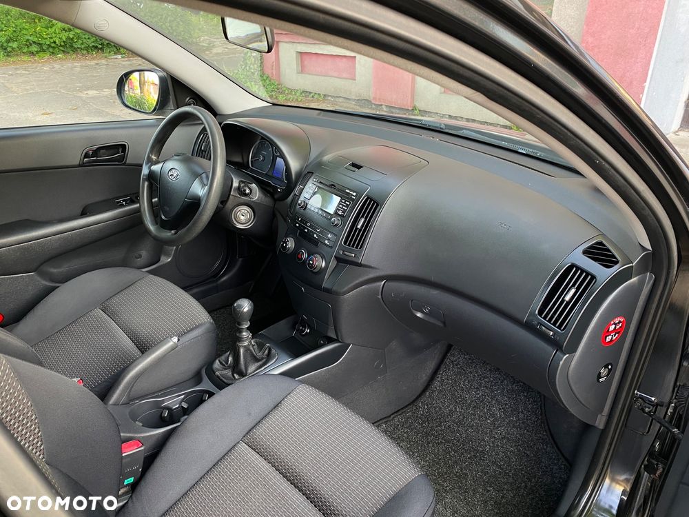 Hyundai i30 1.6 CRDi Base - 23