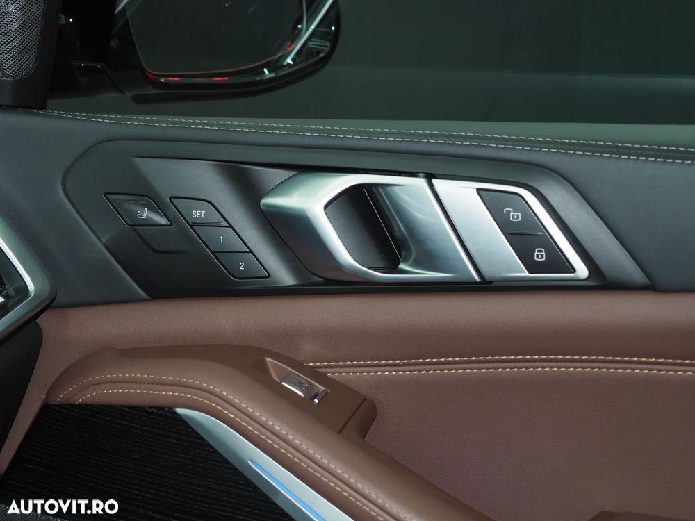 BMW X7 xDrive40d MHEV - 26