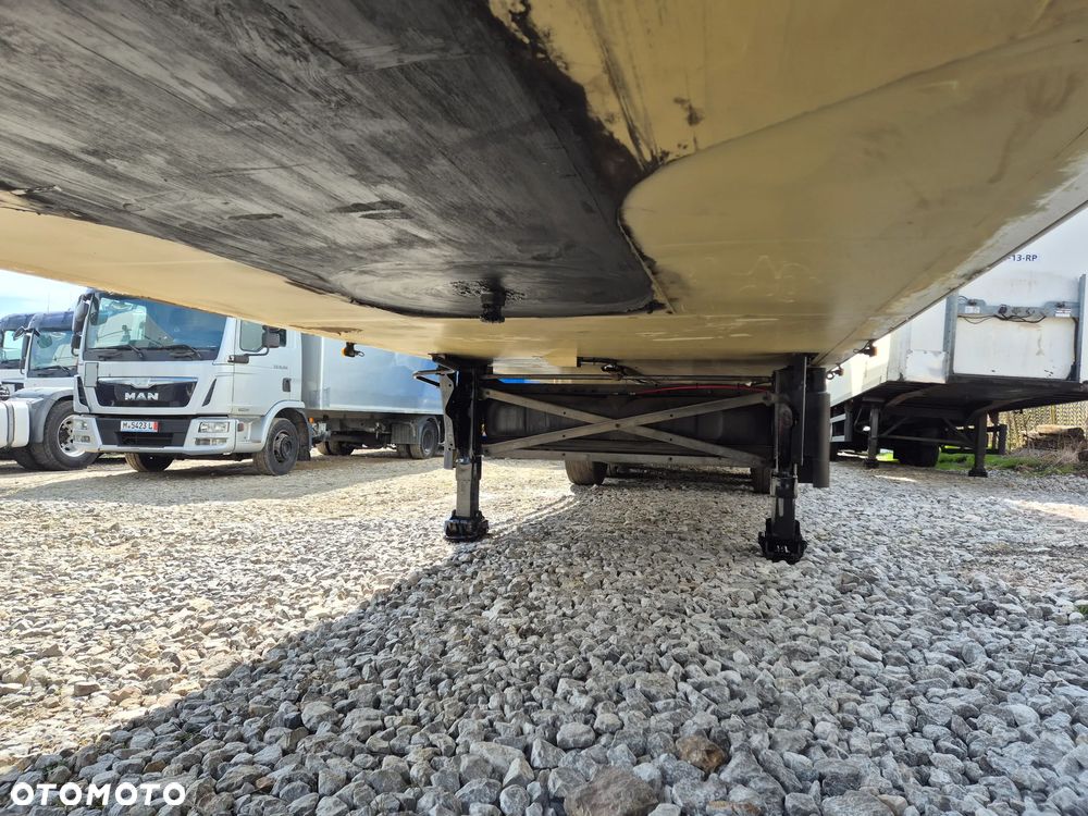 Schmitz Cargobull CARRIER MAXIMA 1300 / WINDA / DOPPEL STOCK / ŚCIANA GRODZIOWA / BELKI / PODNOSZONA OŚ / z Niemiec / TOP STAN 2011/ CARRIER CHŁODNIA CHLODNIA LODÓWKA PODWÓJNY ZAŁADUNEK PIĘTROWA - 27