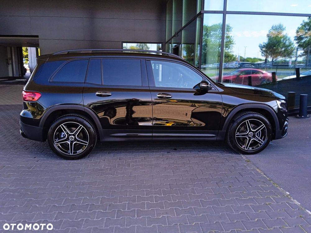 Mercedes-Benz GLB - 5