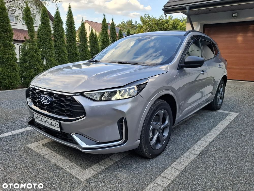 Ford Kuga 2.5 Duratec FHEV 4x4 ST-LINE X - 2