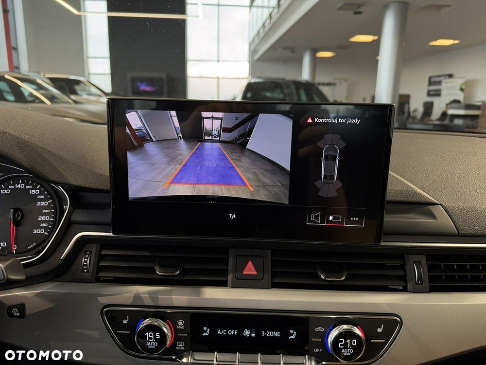 Audi A4 Limousine - 17