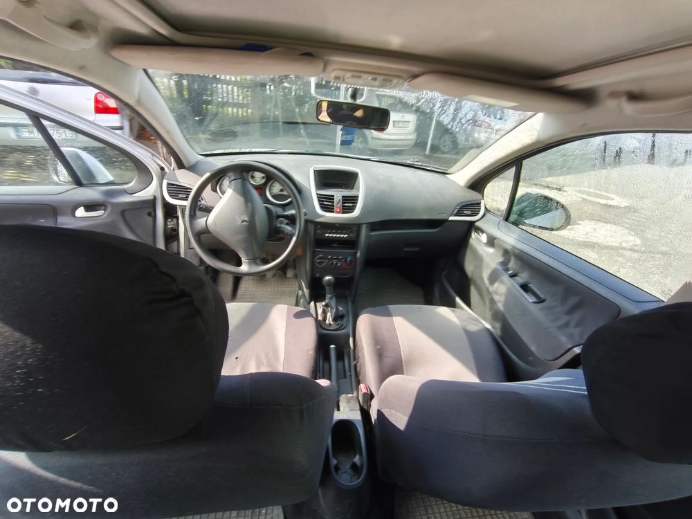 Peugeot 207 90 HDi FAP (Blue Lion) Filou - 5