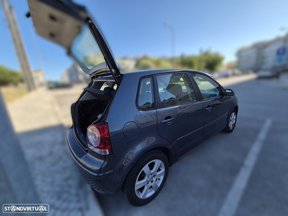 Volkswagen Polo 1.4 TDi Confortline — fotografia 6