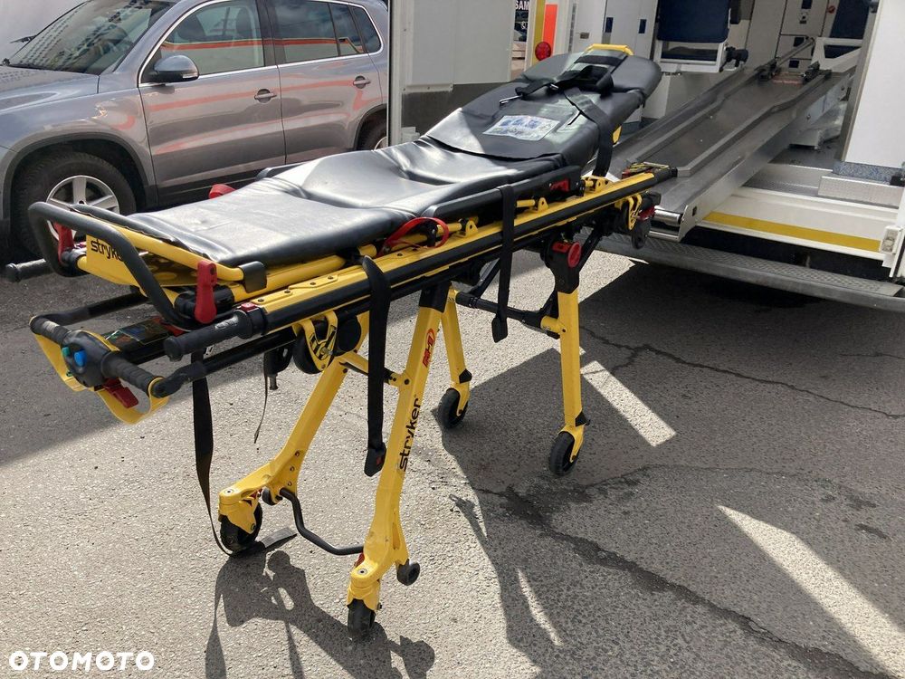 Mercedes-Benz Sprinter - 18