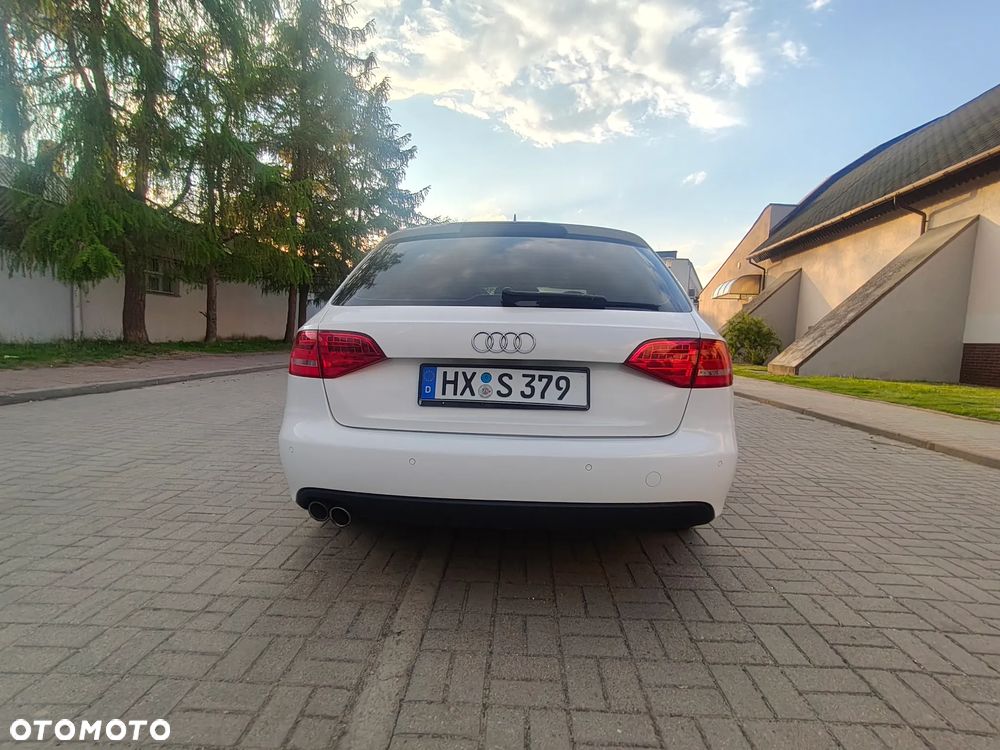 Audi A4 Avant - 23