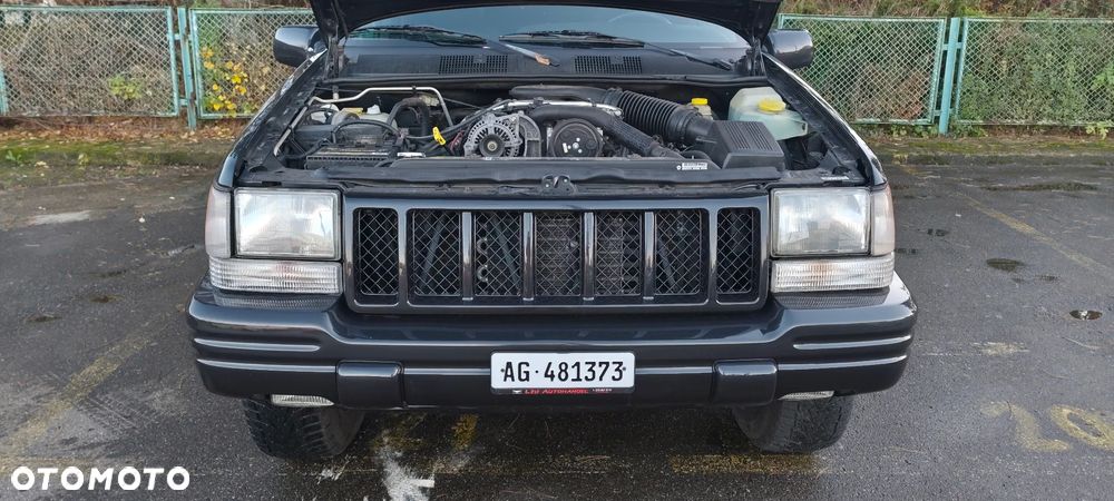 Jeep Grand Cherokee - 18