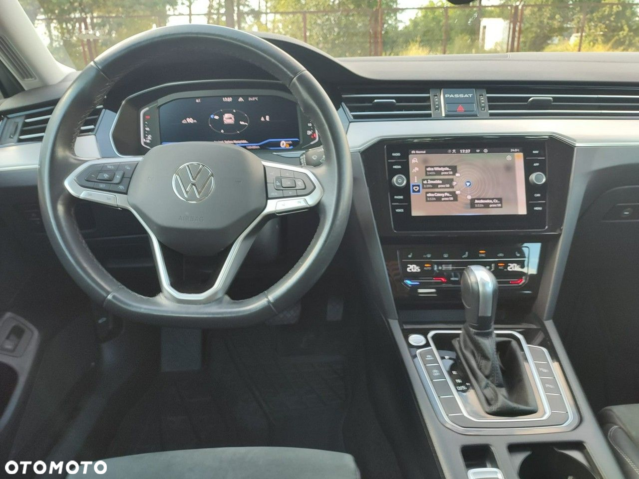 Volkswagen Passat - 23