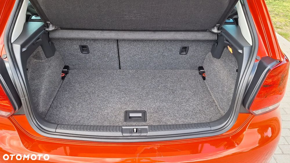Volkswagen Polo - 10