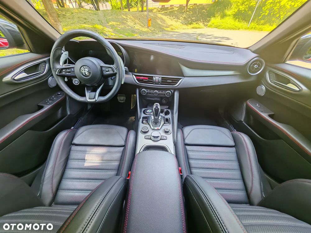 Alfa Romeo Giulia 2.0 Turbo Tributo Italiano Q4 - 14