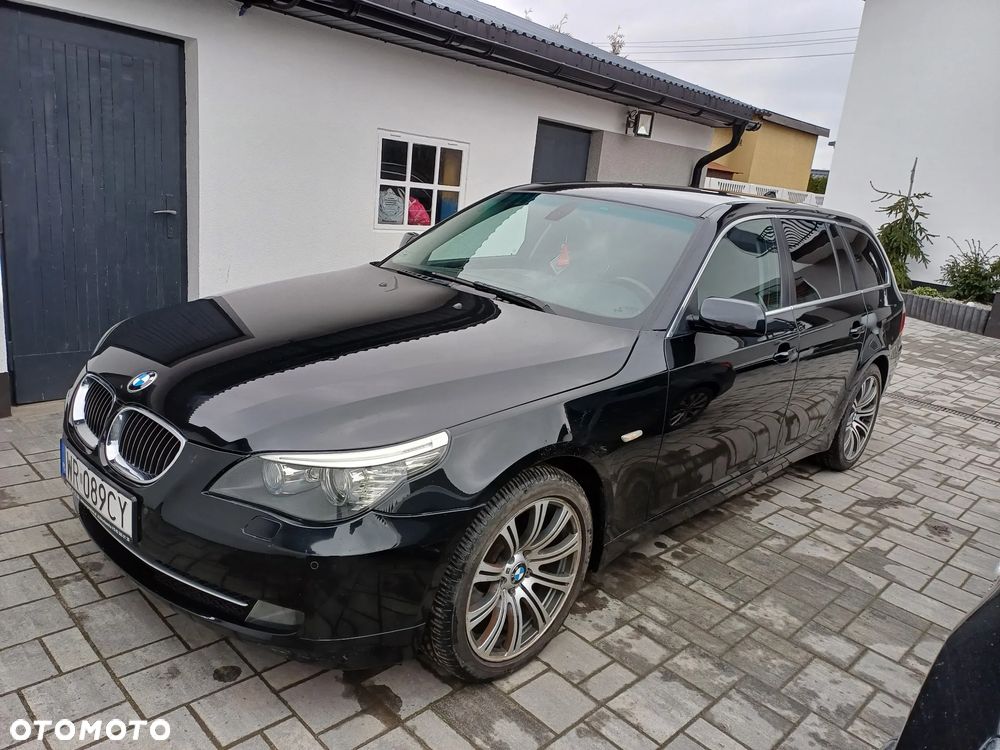 BMW Seria 5 530d xDrive - 14