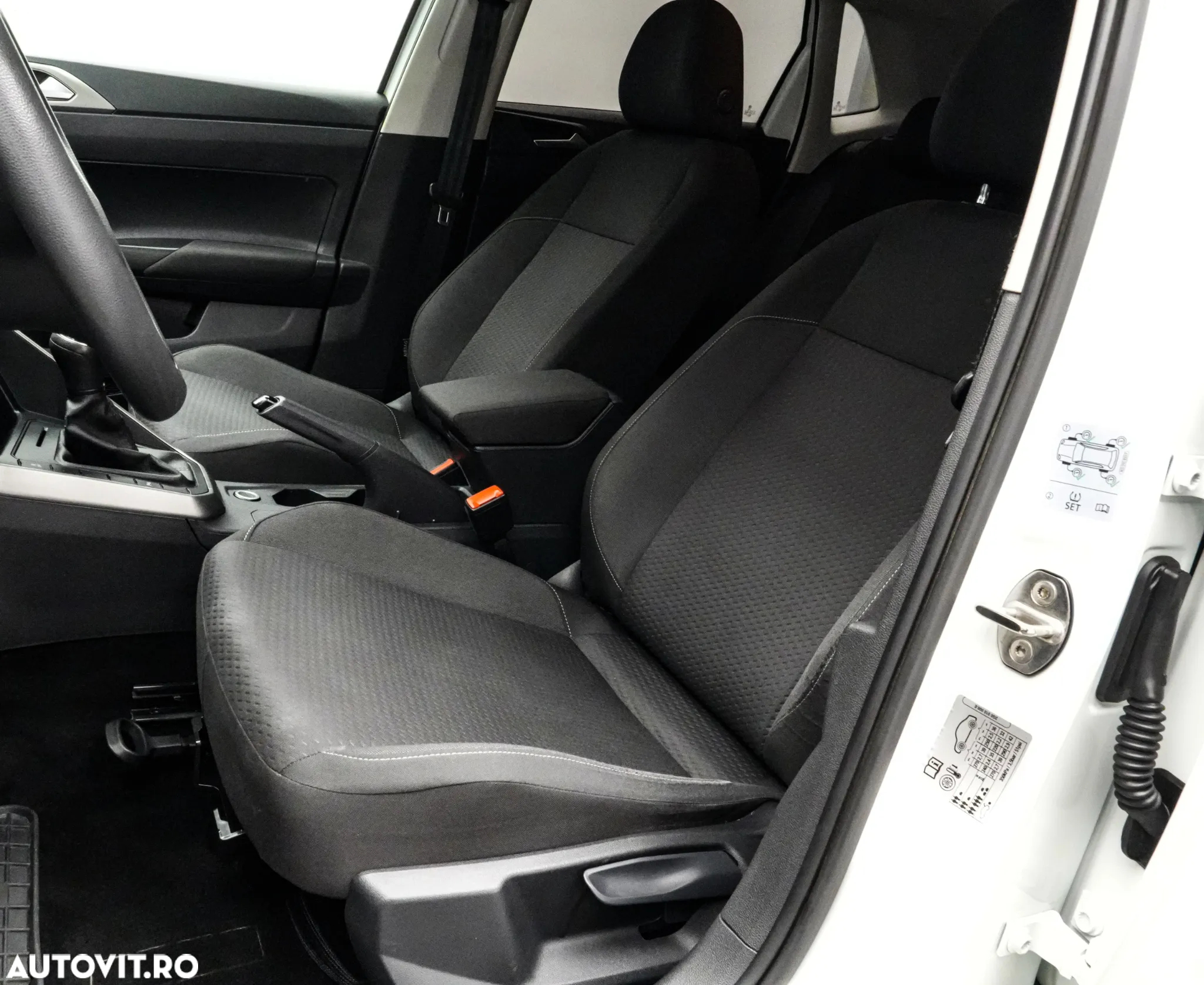 Volkswagen Polo 1.6 TDI DSG Highline - 11