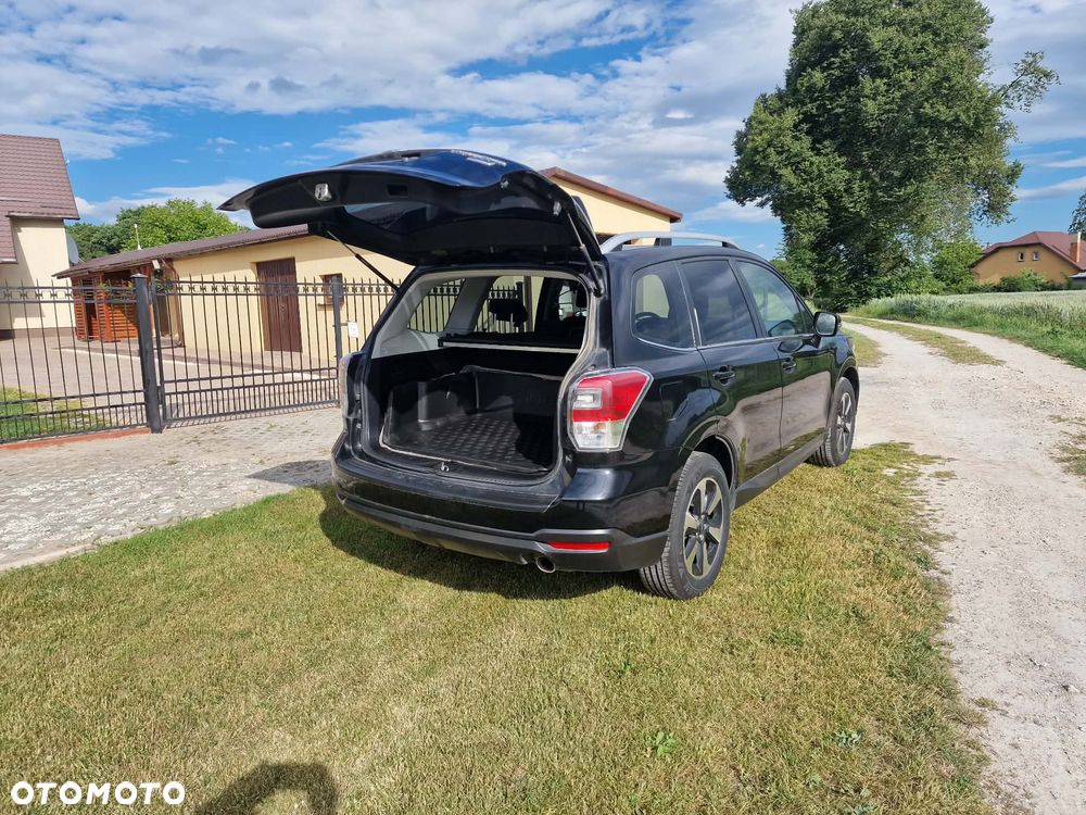 Subaru Forester 2.0 D Exclusive - 10