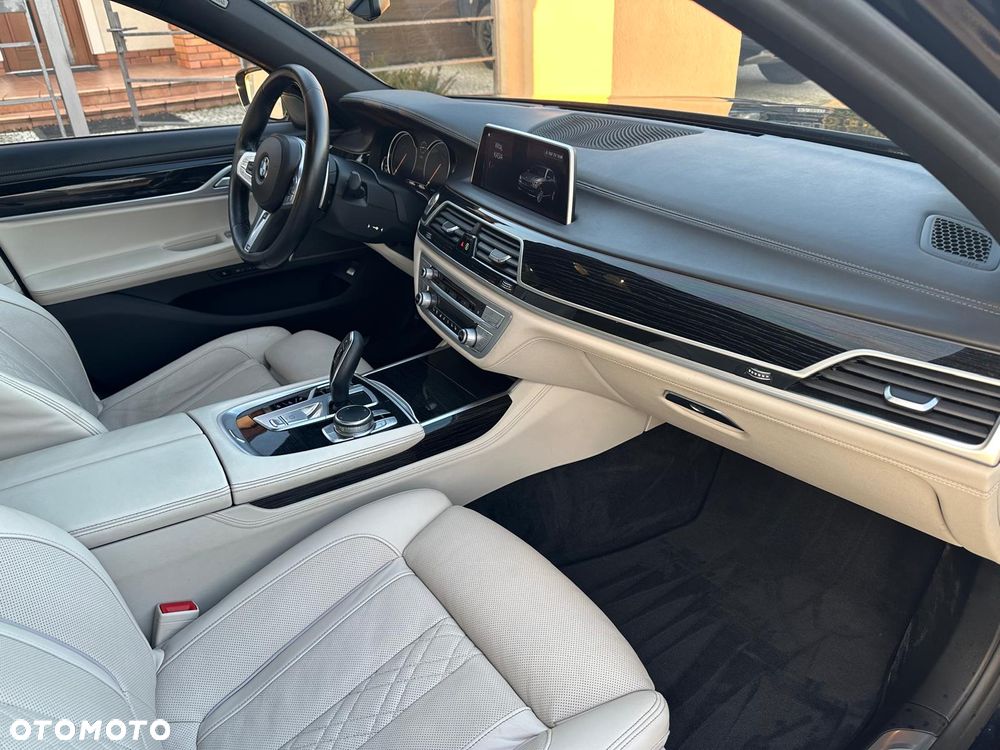 BMW Seria 7 740d xDrive - 12