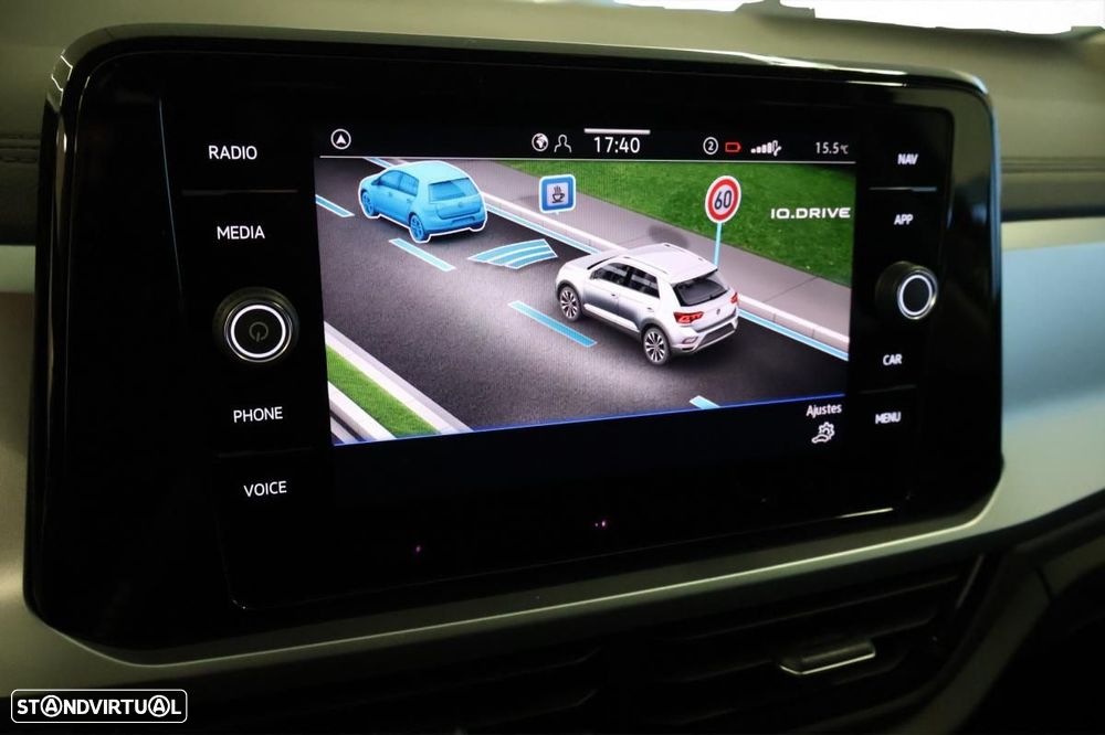 VW T-Roc 1.5 TSI Urban DSG - 11