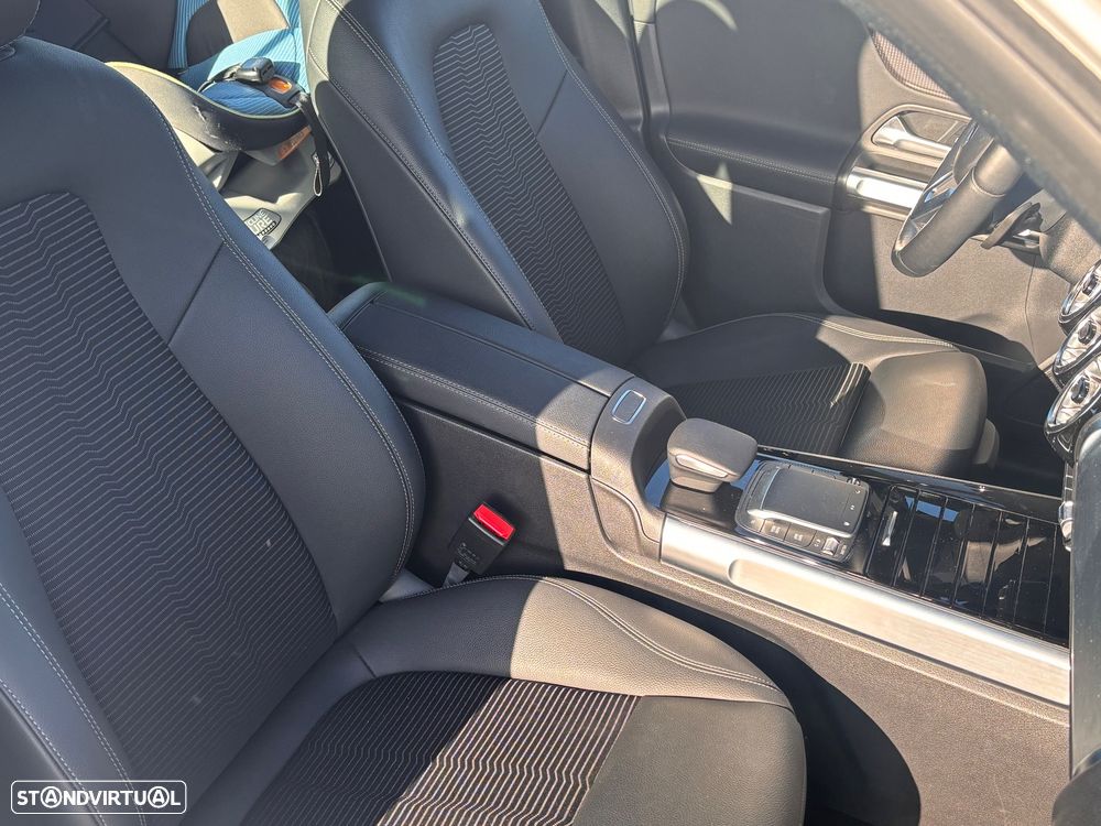 Mercedes-Benz EQB 300 4Matic - 8