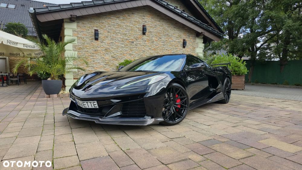 Chevrolet Corvette - 11