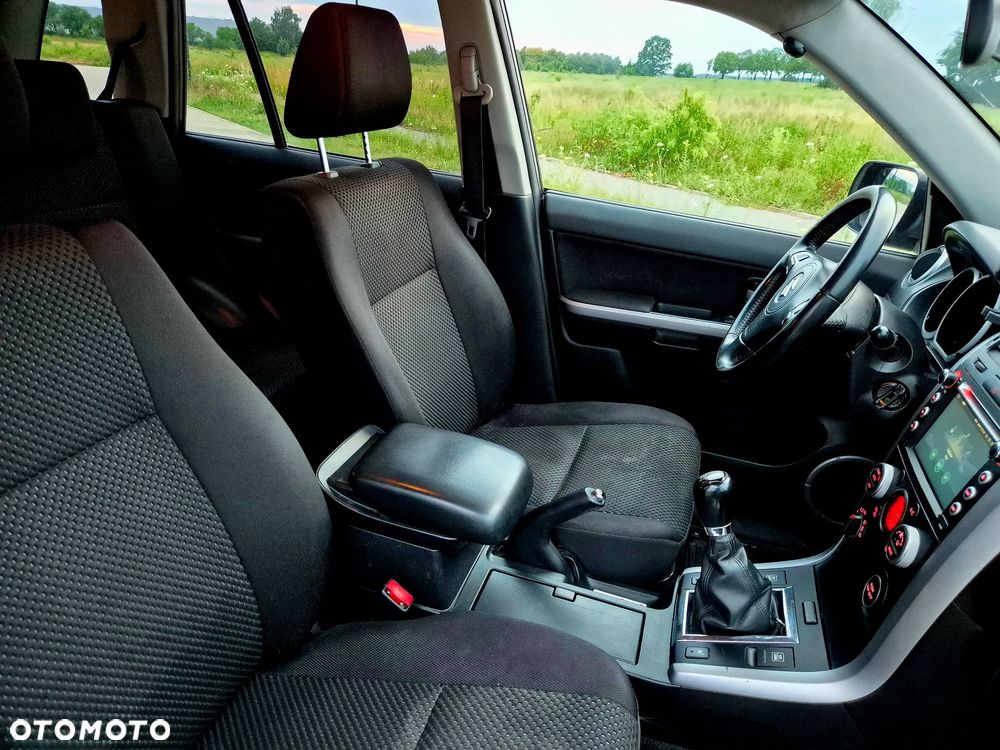 Suzuki Grand Vitara 2.4 De Luxe EU5 - 7